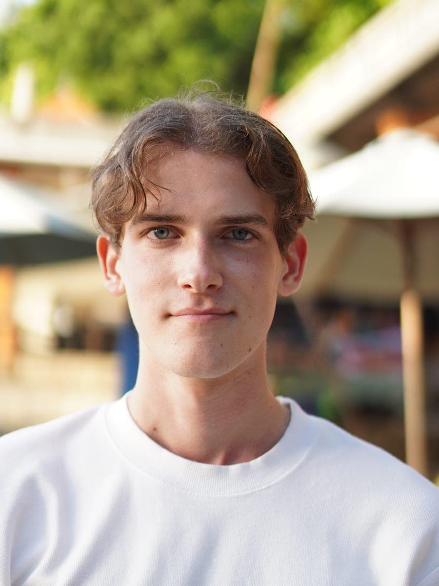 Portrait of the person who runs Bessta